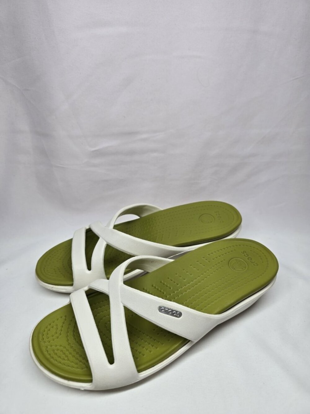 CROCS Patricia II Womens Size 8 Green/White Criss Cross Low Wedge Sandals
